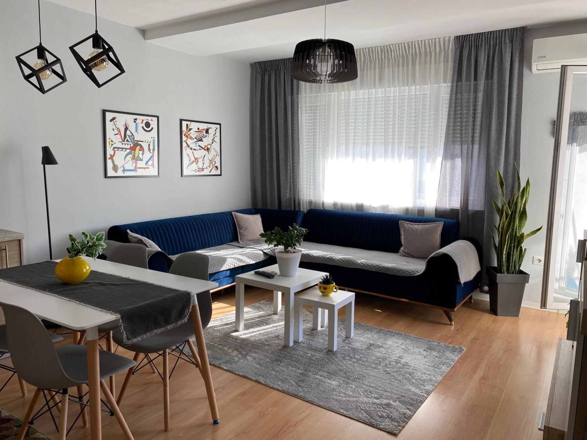 Pandora's Apartment
